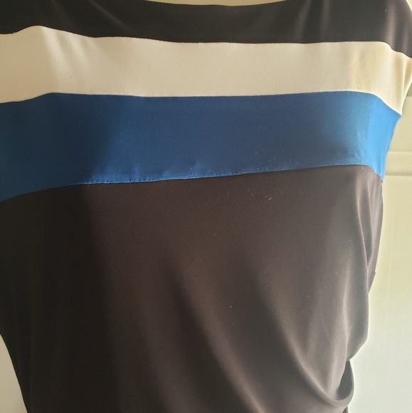 Flattering Sport Dress - Picture 3 of 5